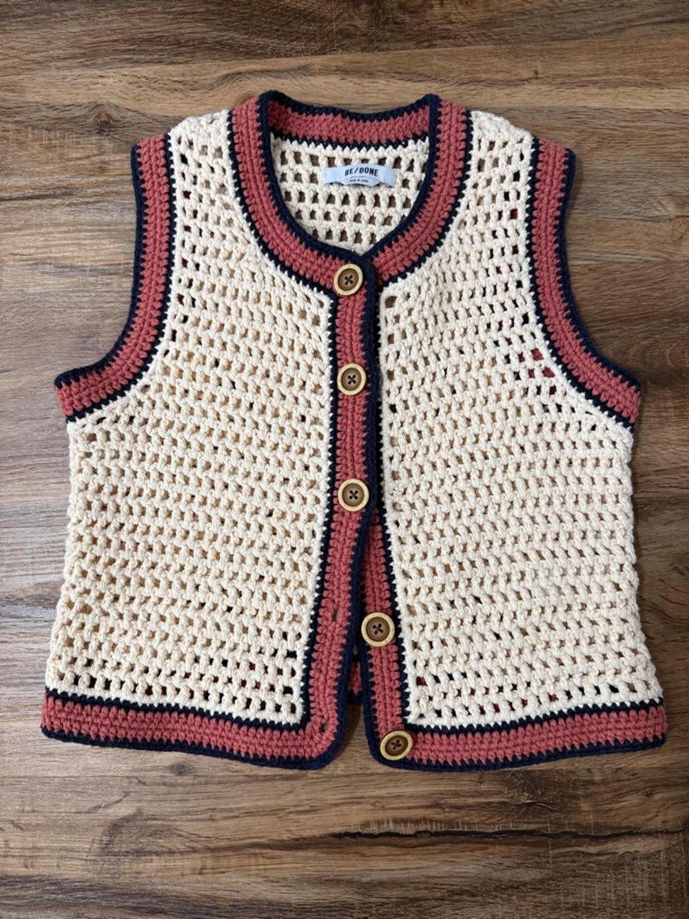 Re/Done 100% Cotton Crochet Crew Neck Vest with Red Trim - Picture 4 of 7